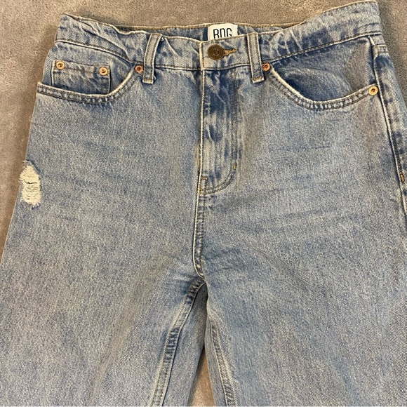 BDG Women’s Distressed Baggy Straight Jeans Light Wash Size 28x32 Skater Grunge - Picture 2 of 9
